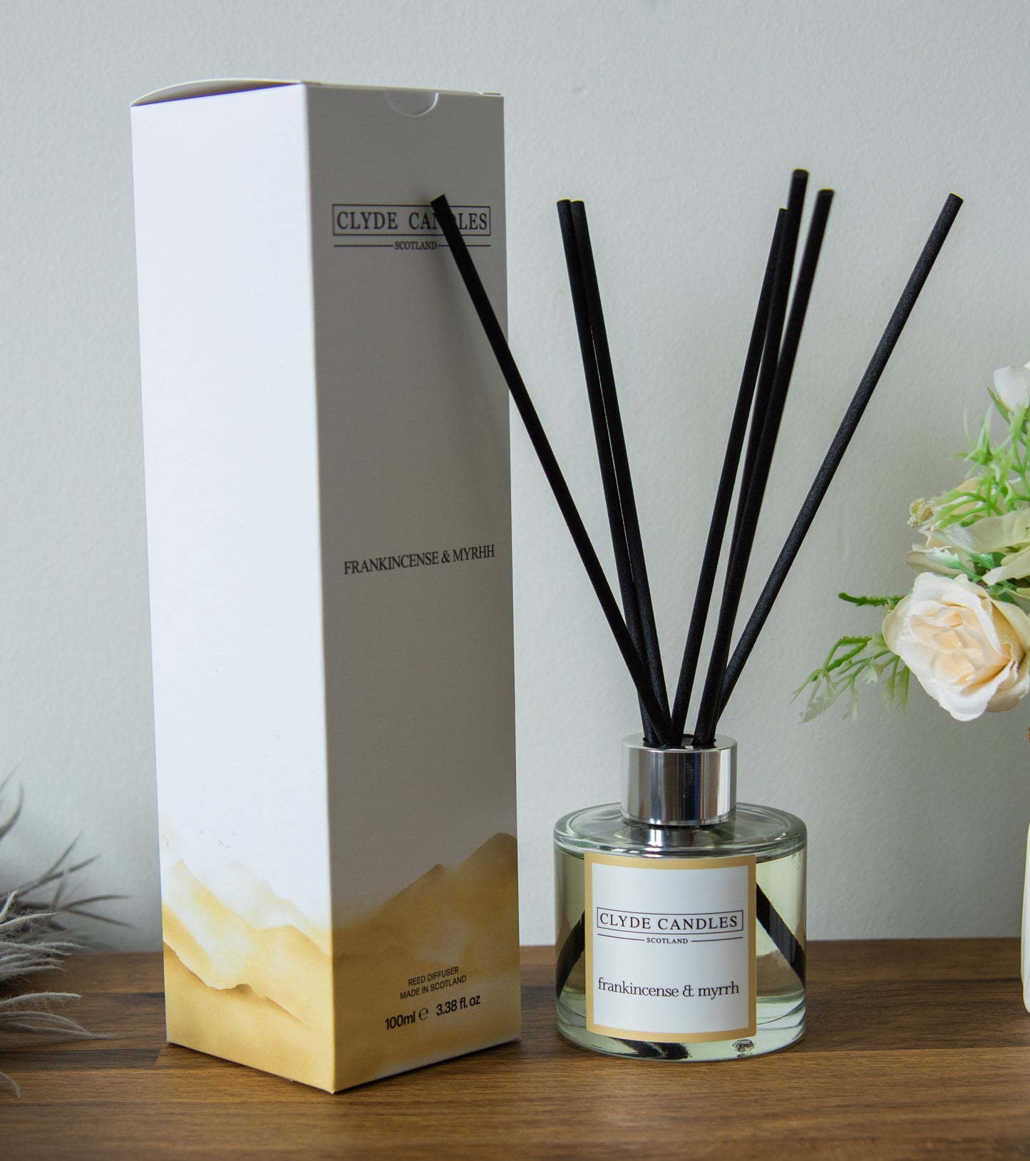 Frankincense & Myrrh Reed Diffuser - Clyde Candles, Luxury Diffuser Oil with a Set of 7 Fibre Sticks, 100ml, Best Aroma Scent for Home, Kitchen, Living Room, Bathroom. Fragrance Diffusers set with sticks